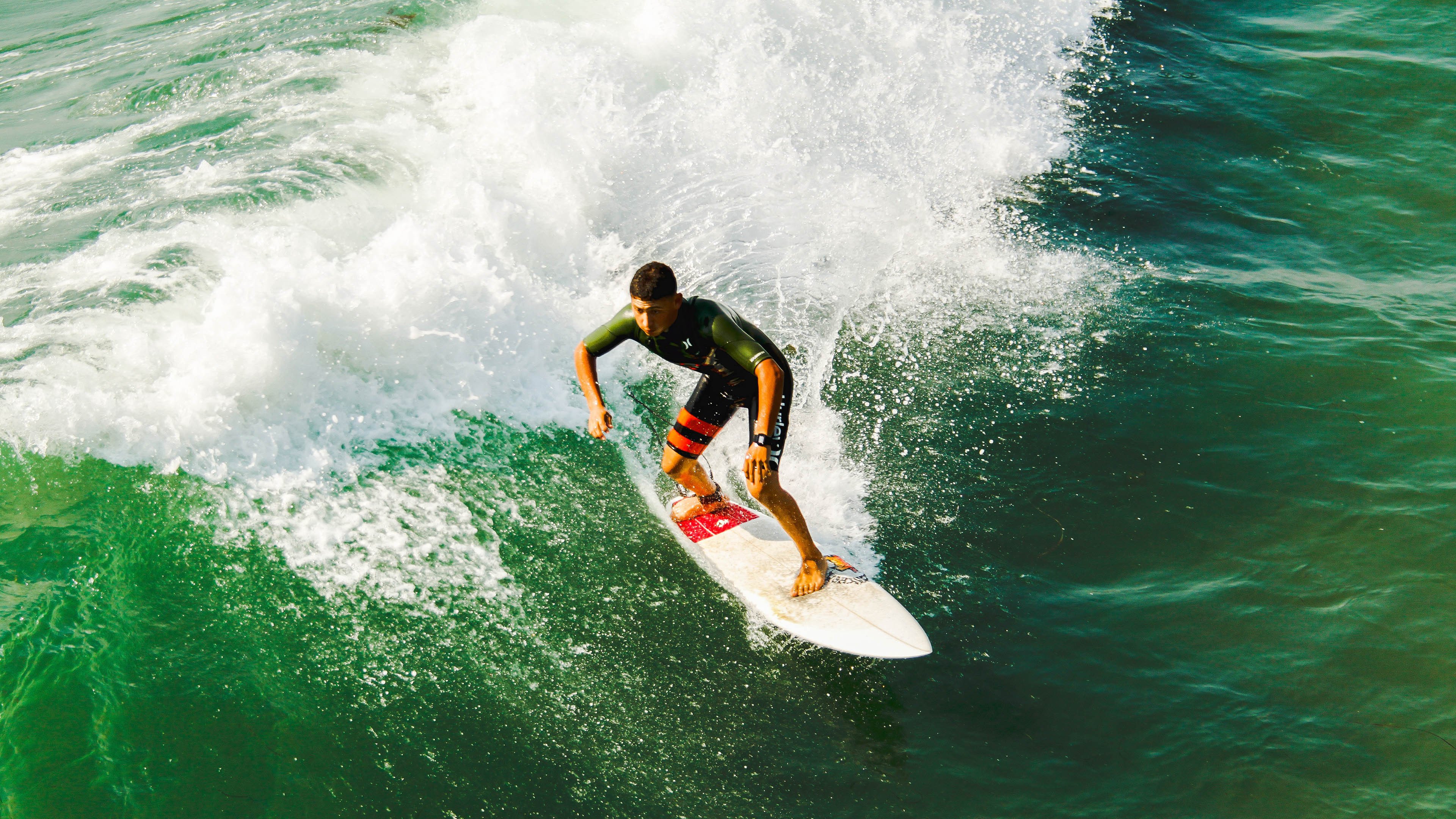 开云真人-万乐天泳姿优雅动作细腻，万乐天江西哪里人